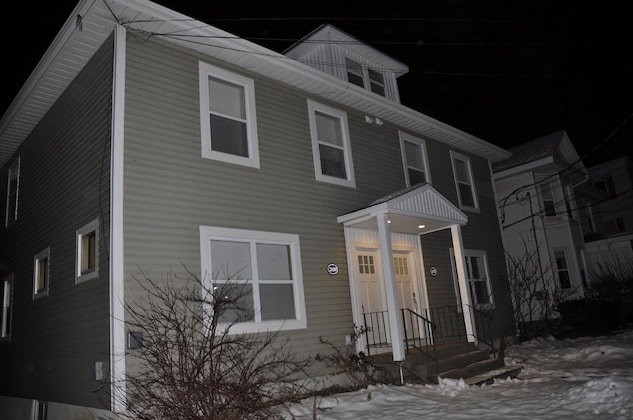Gallery - Moncton Suites - 267 Universite Ave