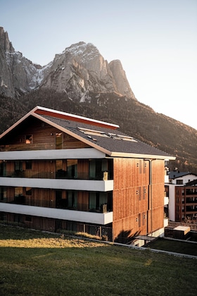Gallery - La Paula Apartments & Suites
