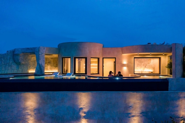 Gallery - Senses Luxury Houses