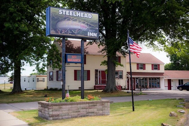 Gallery - Steelhead Inn