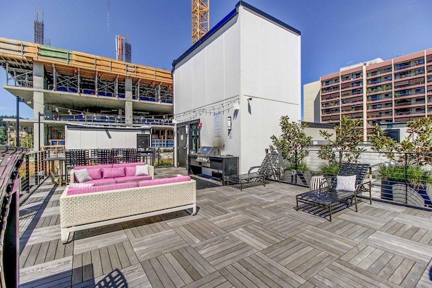 Gallery - Pelicanstay At Portland University