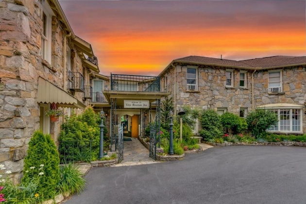 Gallery - Echo Mountain Inn