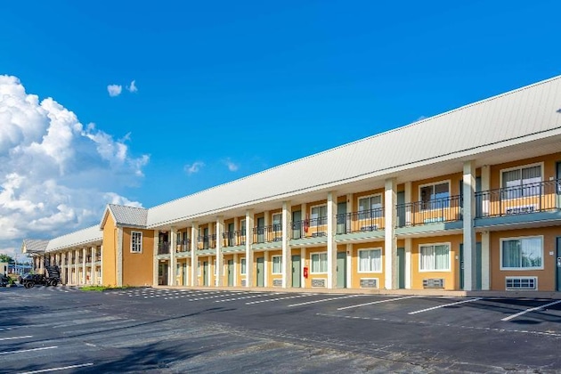 Gallery - Econo Lodge East Ridge