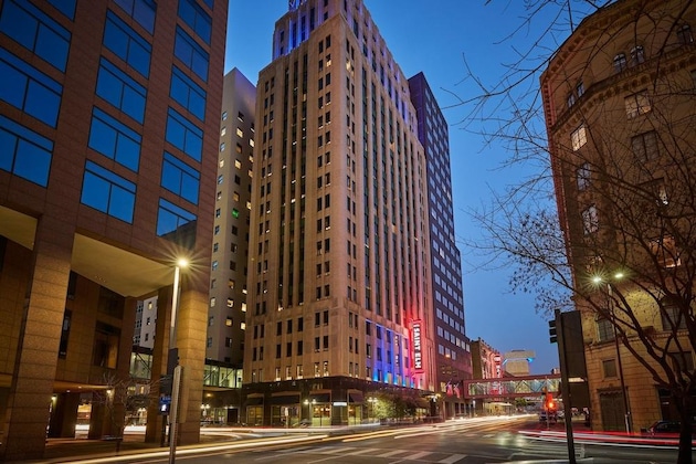 Gallery - Renaissance Saint Elm Dallas Downtown Hotel