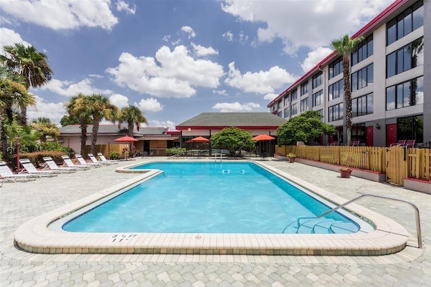 Gallery - Ramada Lakeland
