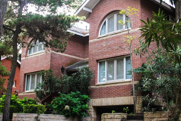Gallery - Carilo Hills