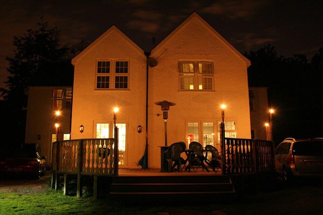 Gallery - Oakhurst Gatwick