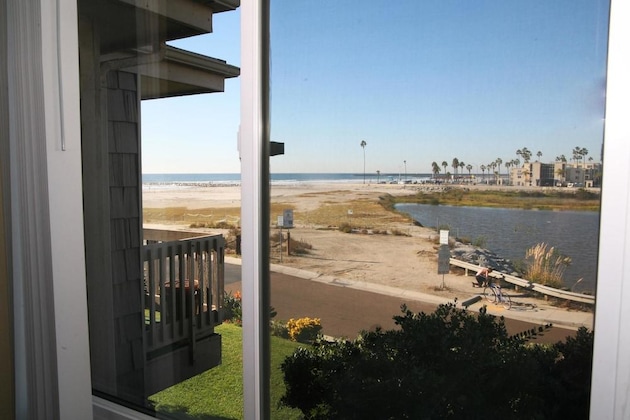Gallery - Harbor Cottage