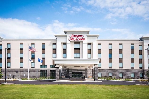 Gallery - Hampton Inn & Suites At Wisconsin Dells Lake Delton