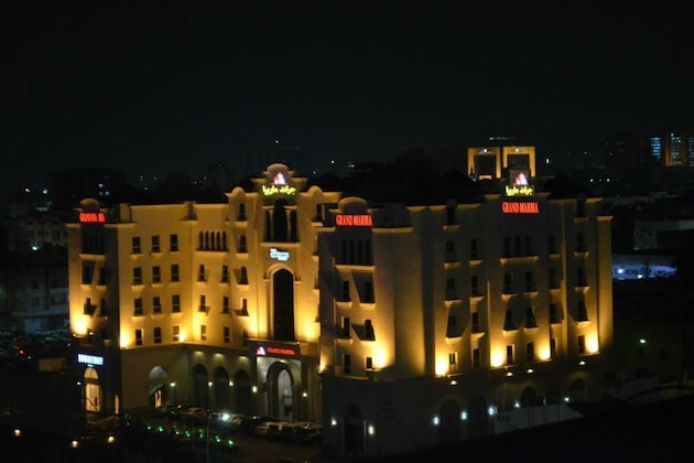 Gallery - One To One Hotel