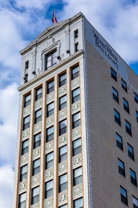 Gallery - The Siren Hotel