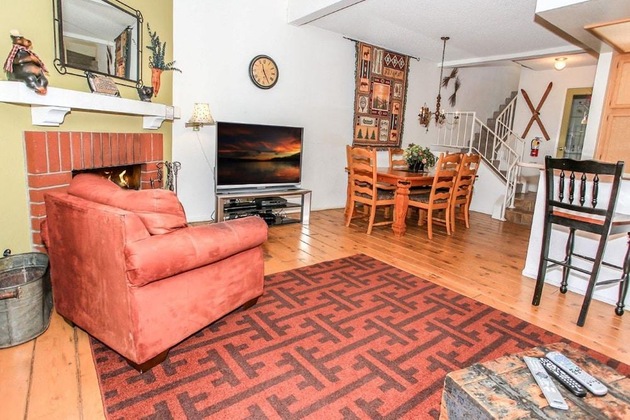 Gallery - Brown Bear's Den