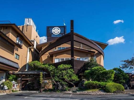 Gallery - Biwako No Senmatsu