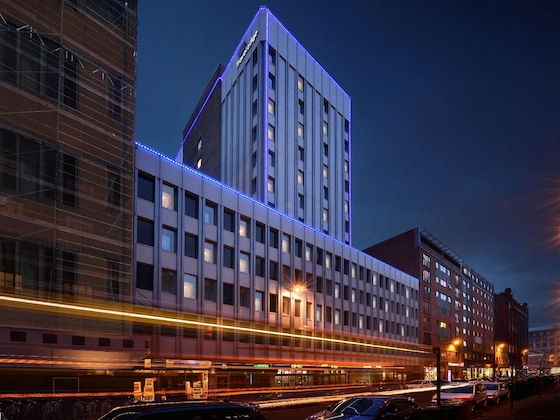 Gallery - Travelodge Glasgow Queen Street