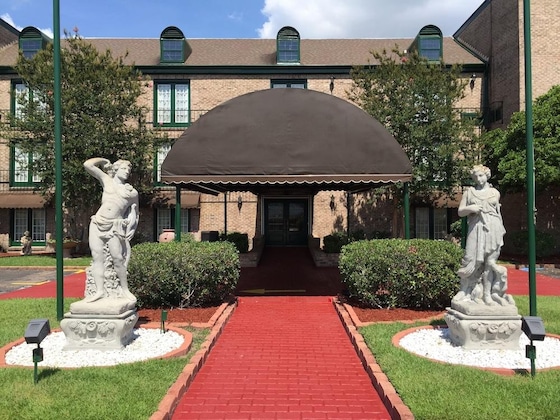 Gallery - Surestay Plus Hotel By Best Western Baton Rouge