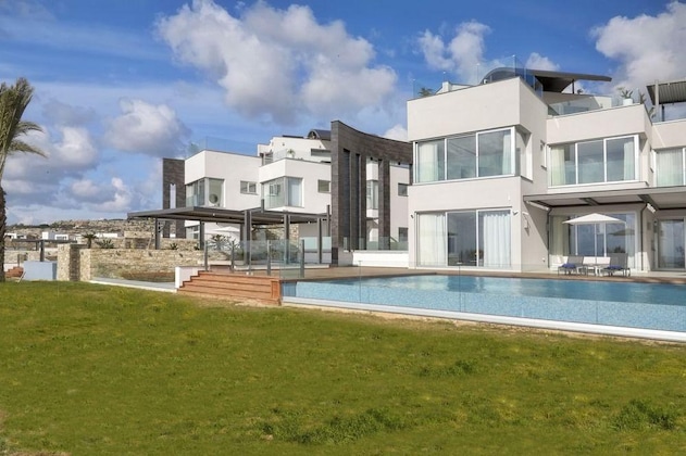 Gallery - Vivo Mare Beachfront - Seaview Villas