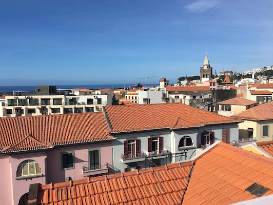 Gallery - Five Design Rooftop By Storytellers