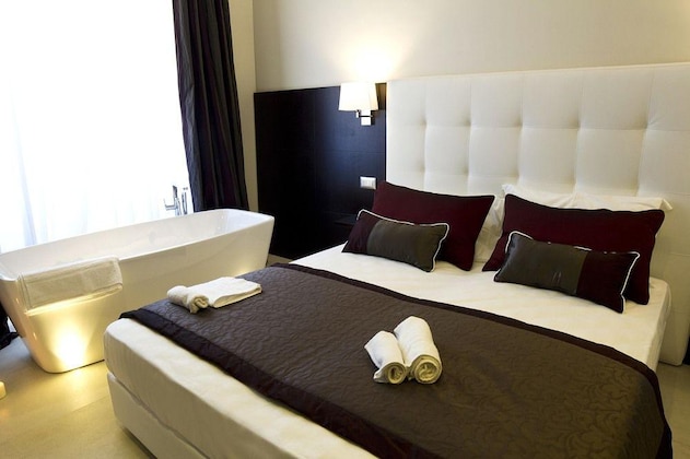 Gallery - Roman Holidays Boutique Hotel