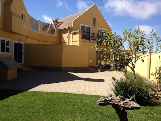 Gallery - Oceanview Suite