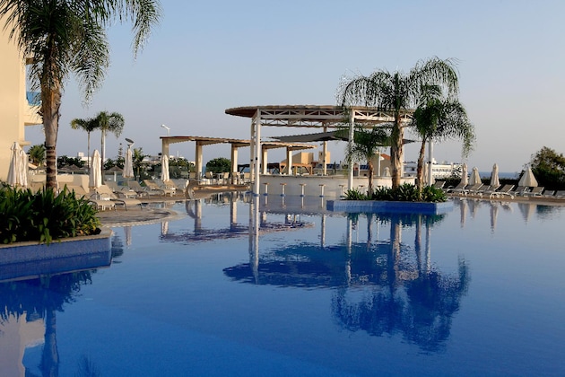 Gallery - Sunrise Oasis