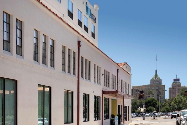 Gallery - Tru By Hilton San Antonio Downtown Riverwalk