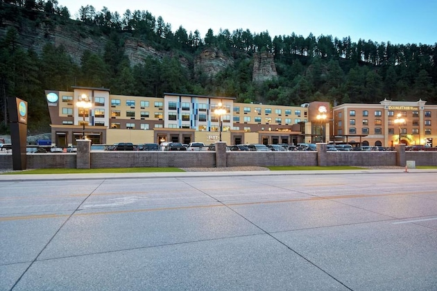 Gallery - Tru By Hilton Deadwood
