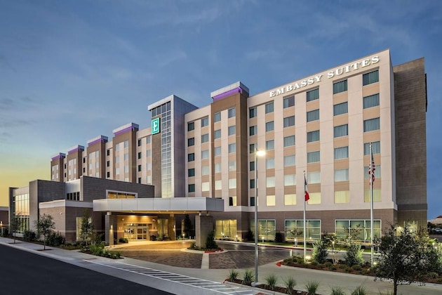 Gallery - Embassy Suites By Hilton College Station