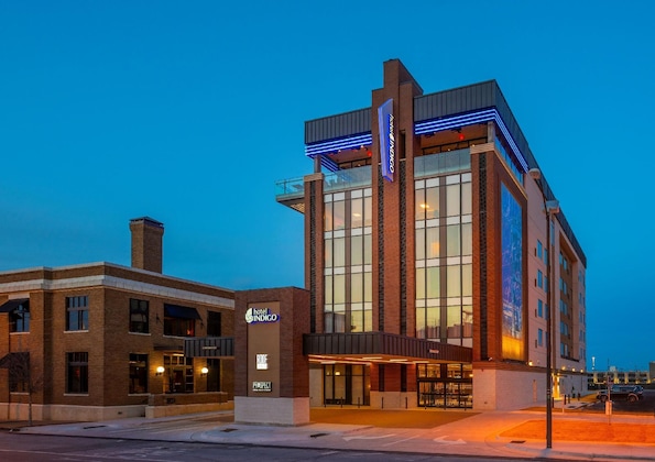 Gallery - Hotel Indigo Tulsa Dwtn-Entertainment Area By Ihg