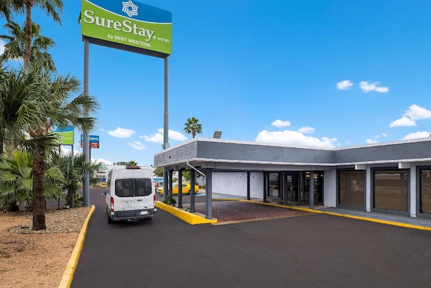 Gallery - Laredo Hotel Inn