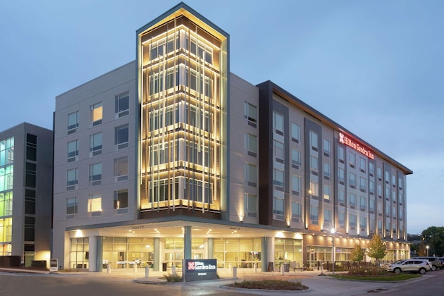 Gallery - Hilton Garden Inn Omaha Aksarben Village