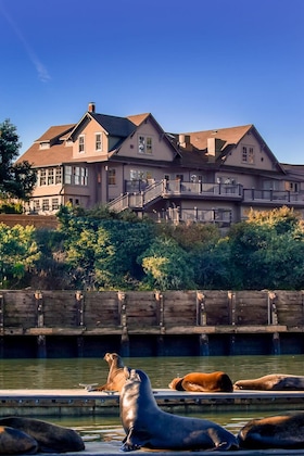 Gallery - Noyo Harbor Inn Restaurant And Tavern