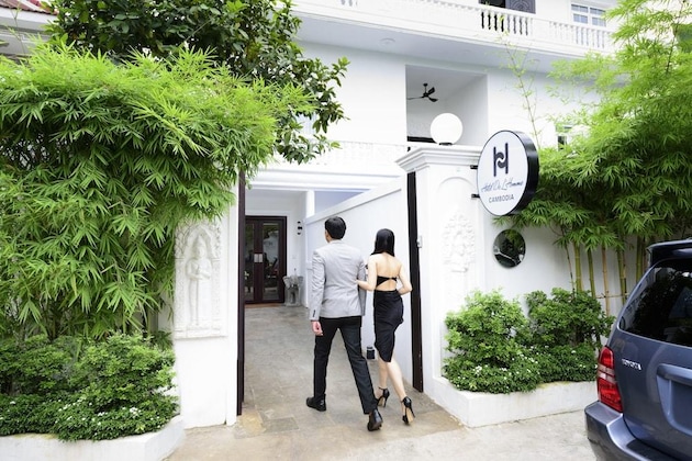 Gallery - Hotel De L'homme