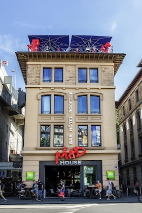 Gallery - Ibis Styles Lausanne Center Mad House