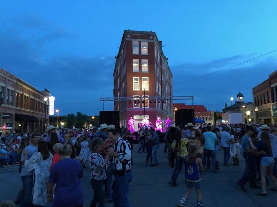 Gallery - Frontier Hotel Pawhuska