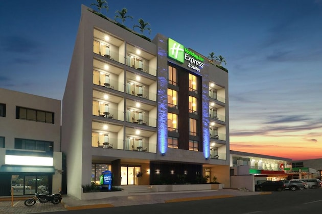 Gallery - Holiday Inn Express And Suites Playa Del Carmen, An Ihg Hotel