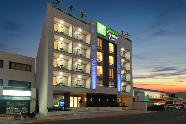 Gallery - Holiday Inn Express & Suites Playa Del Carmen By Ihg