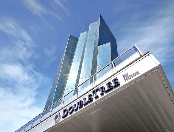 Gallery - Doubletree By Hilton Edmonton Downtown