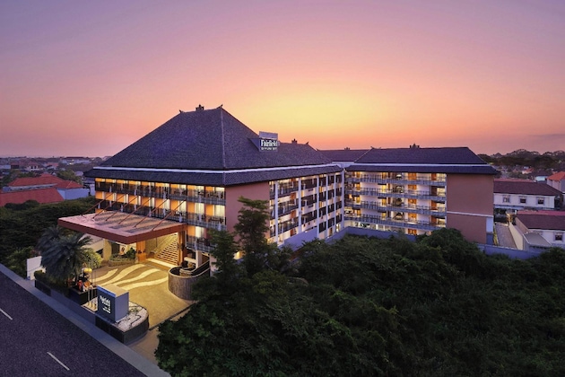 Gallery - Fairfield By Marriott Bali Kuta Sunset Road