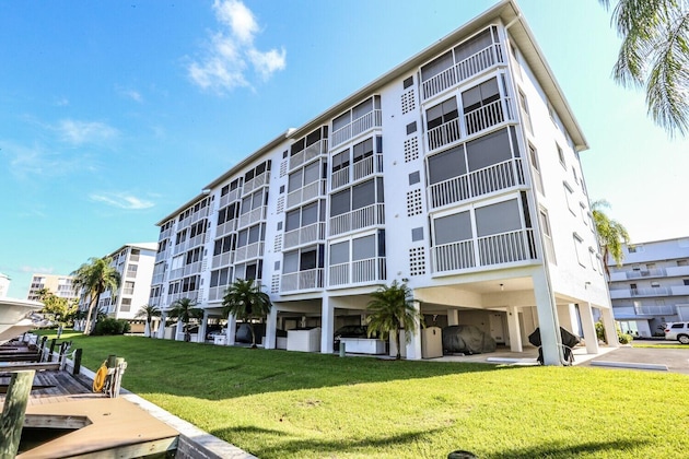 Gallery - Royal Pelican By Distinctive Beach Rentals