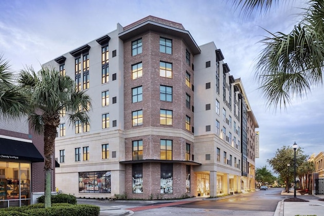 Gallery - Hyatt Place Mount Pleasant Towne Centre