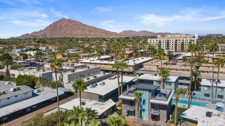 Gallery - Walkable Ots Mid Century Condo-Pool