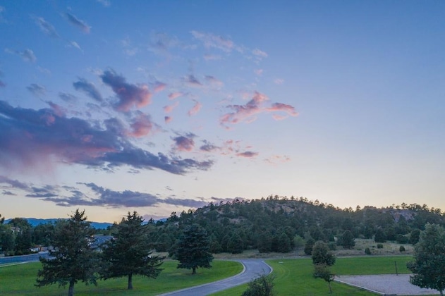 Gallery - Palmer Park Trails & Space 4 Bdrm Cntrl Location