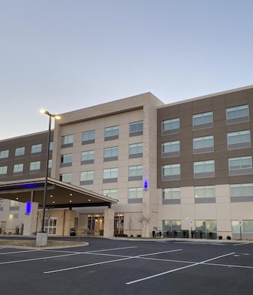 Gallery - Holiday Inn Express & Suites Staunton By Ihg