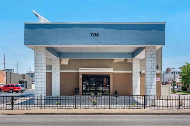 Gallery - Spark By Hilton Evansville Downtown