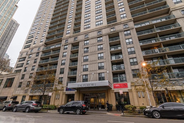 Gallery - Kasa Magnificent Mile Chicago