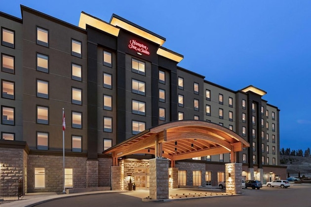 Gallery - Hampton Inn & Suites By Hilton Kelowna Airport Bc