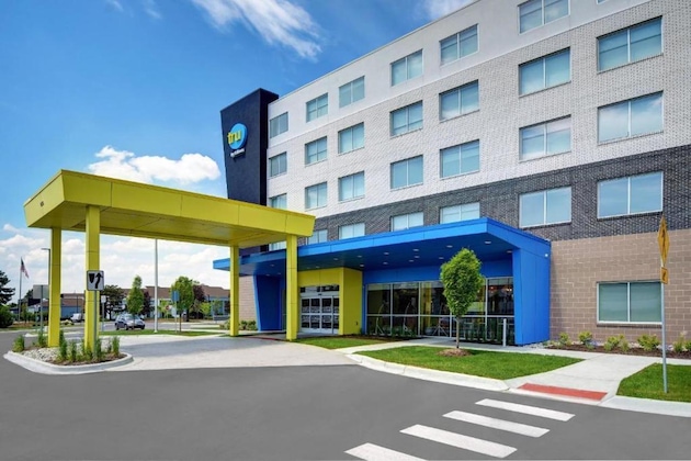 Gallery - Tru By Hilton Troy Detroit