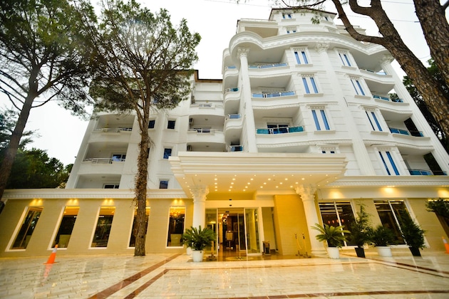 Gallery - Fafa Premium Hotel & Spa