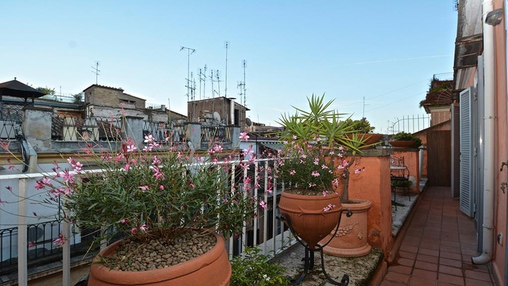 Gallery - Spanish Steps Corner - Belsiana Apartment