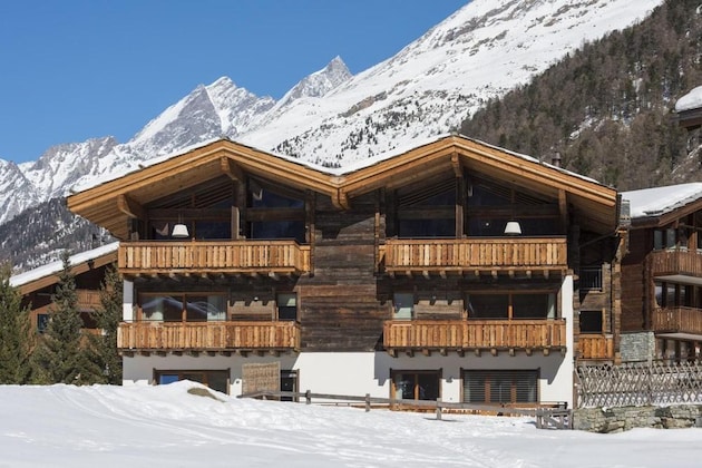 Gallery - Chalet Shalimar Apartment Furi